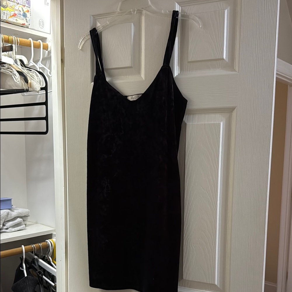 Glam Midnight Black Velvet Dress